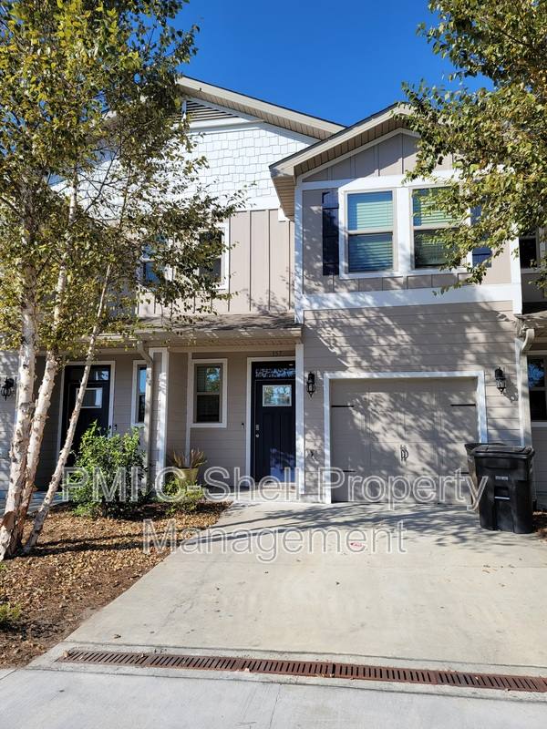 Townhouse for rent at 357 S E St, Pensacola, FL 32502
