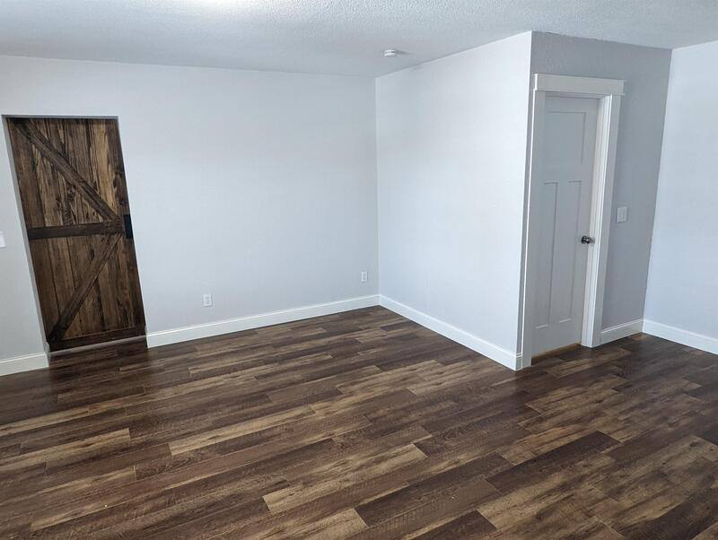 Apartment for rent at 205 Oskaloosa St #206, Pella, IA 50219