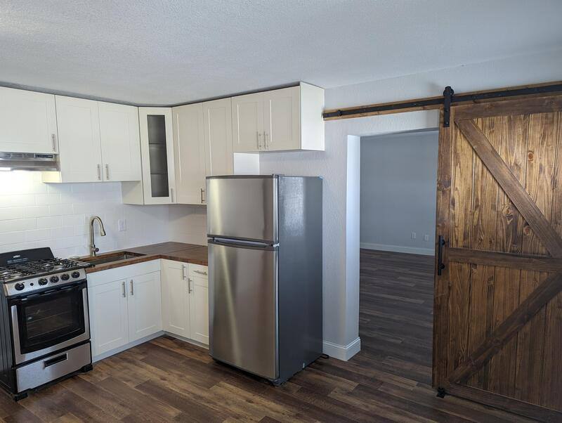 Apartment for rent at 205 Oskaloosa St #206, Pella, IA 50219