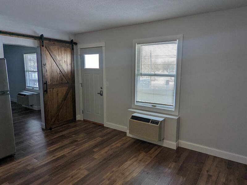Apartment for rent at 205 Oskaloosa St #206, Pella, IA 50219