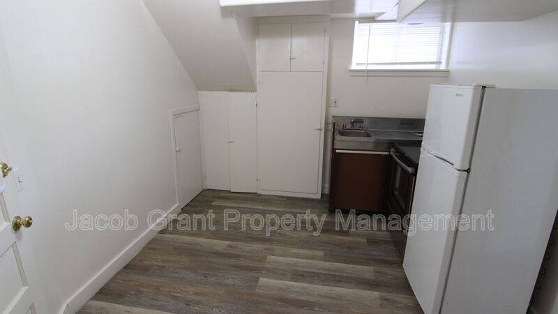 House for rent at 1110 E Lewis St #1 2, Pocatello, ID 83201