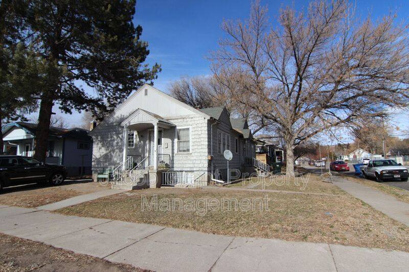 House for rent at 1110 E Lewis St #1 2, Pocatello, ID 83201