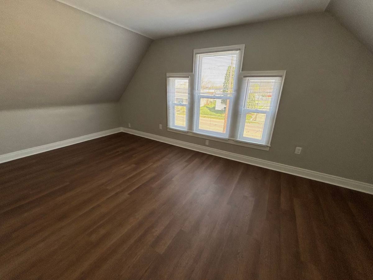 House for rent at 309 W Memorial Dr, Muncie, IN 47302