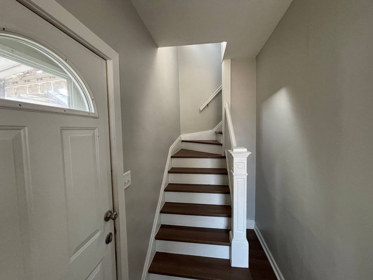 House for rent at 309 W Memorial Dr, Muncie, IN 47302