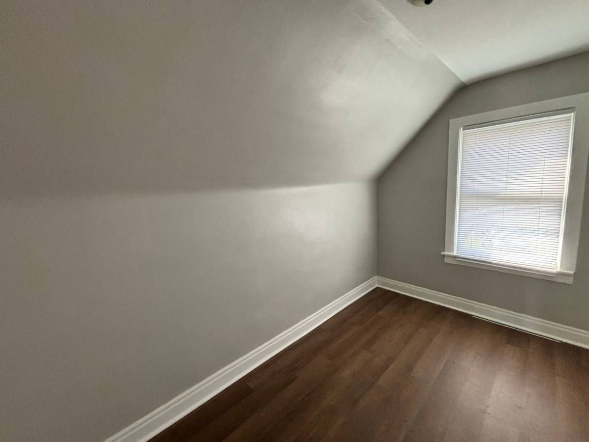 House for rent at 309 W Memorial Dr, Muncie, IN 47302