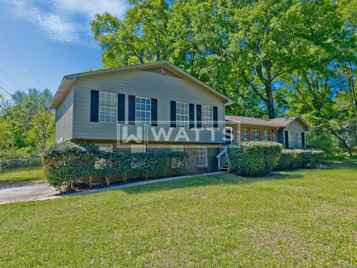 House for rent at 101 Shady Lane, Alabaster, AL 35007