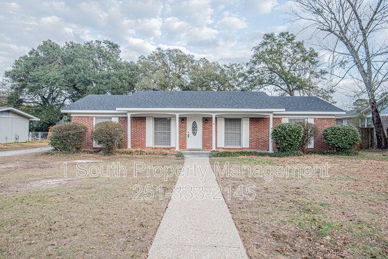 House for rent at 4361 Montclair Circle E, Mobile, AL 36693