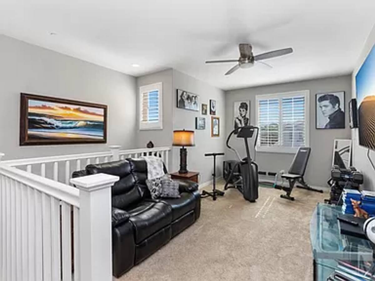 House for rent at 4260 Calle Del Vista, Oceanside, CA 92057