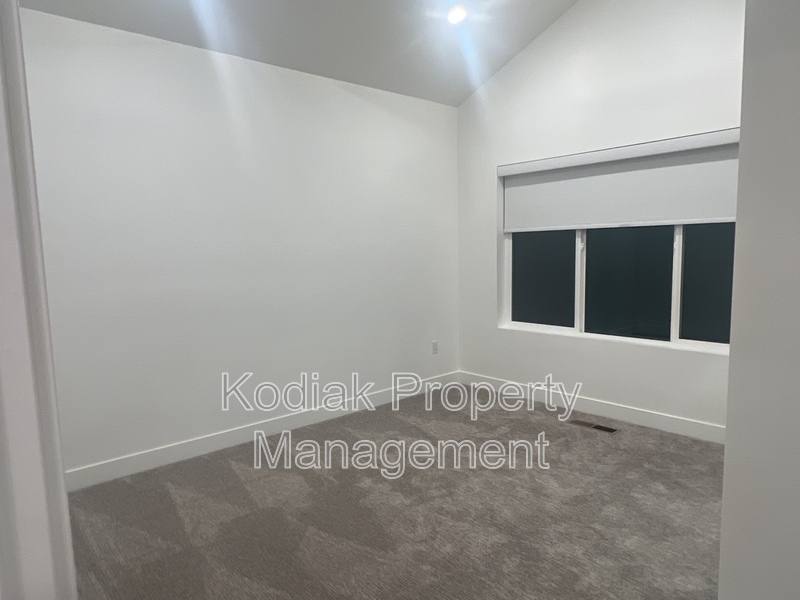 Townhouse for rent at 765 N 400 W #204, Salt Lake City, UT 84103
