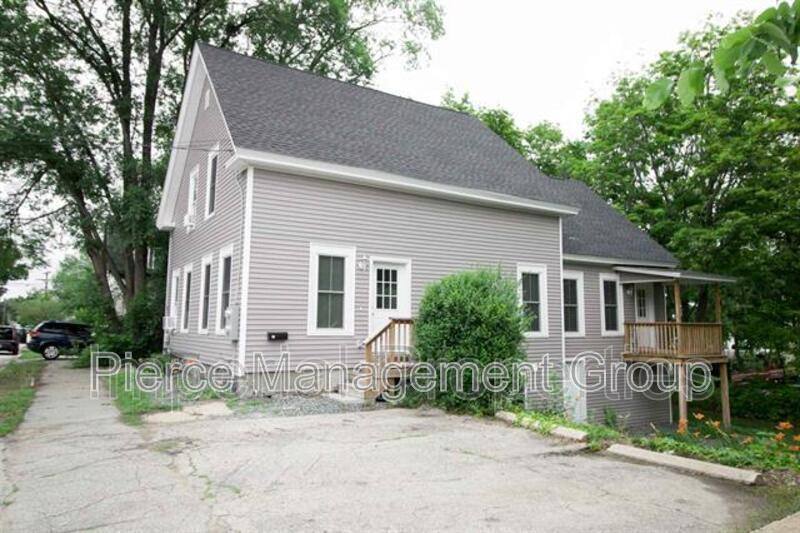 Townhouse for rent at 59 S Spring St, Concord, NH 03303