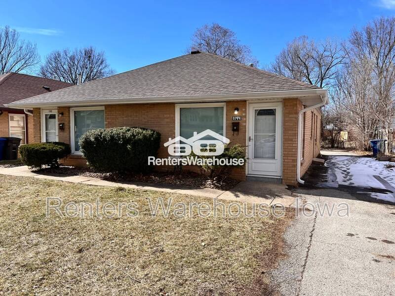 Apartment for rent at 1144 Polk Blvd, Des Moines, IA 50311