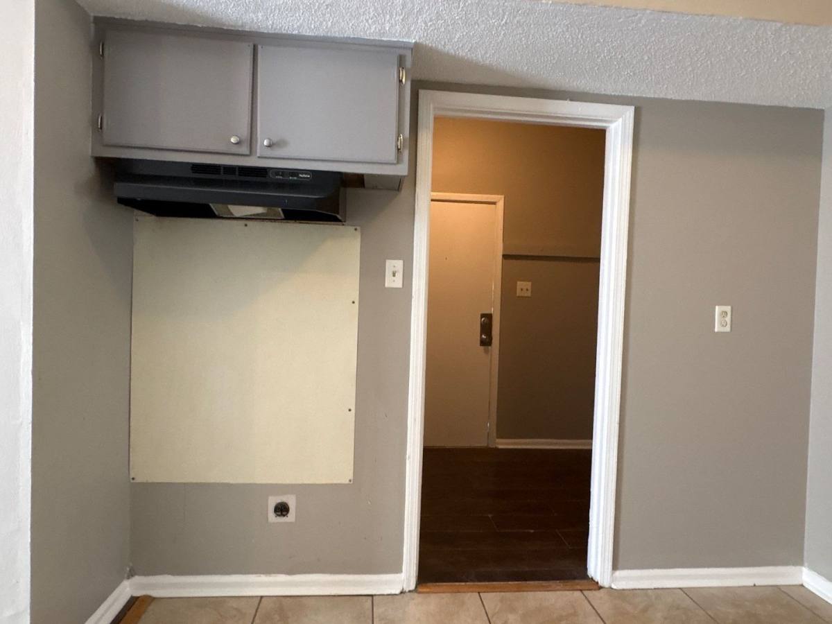 House for rent at 3509 Arnold Rd, Memphis, TN 38118