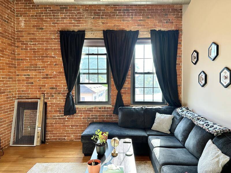Apartment for rent at 128 Chandler St #406, Worcester, MA 01609