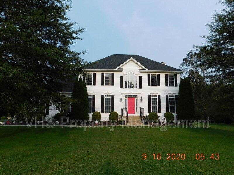 House for rent at 2055 Freeman Dr, Amissville, VA 20106