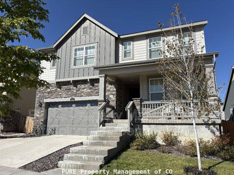 House for rent at 933 S Eaton Park Way, Aurora, CO 80018