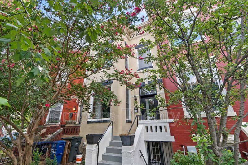 Townhouse for rent at 1745 1st St NW, Washington, DC 20001