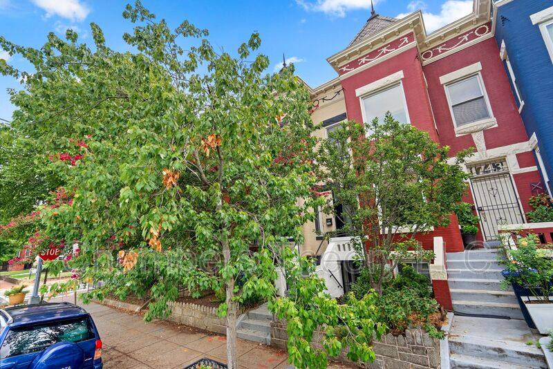 Townhouse for rent at 1745 1st St NW, Washington, DC 20001