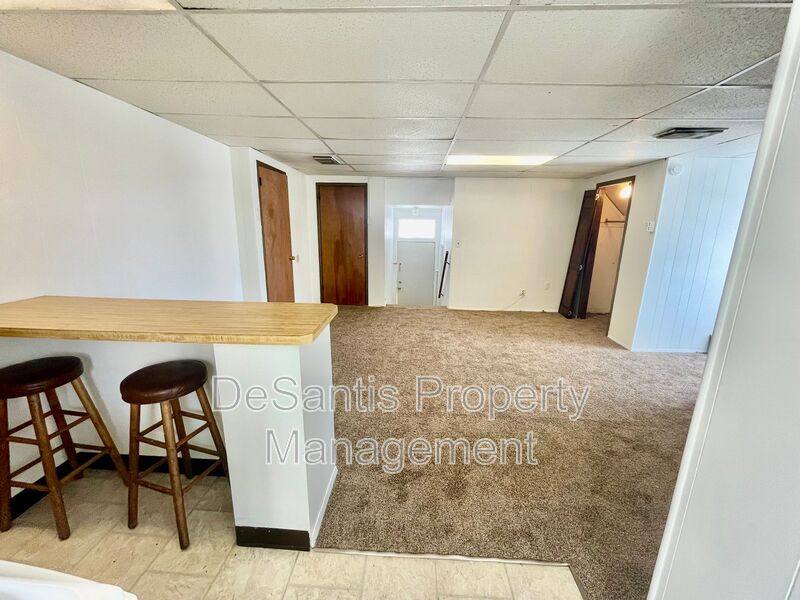 Apartment for rent at 514 E Chestnut #3, Washington, PA 15301