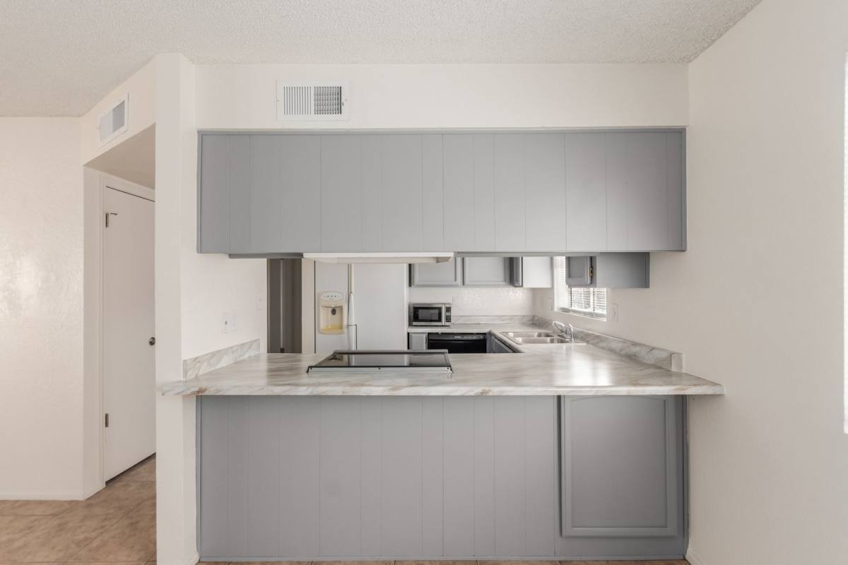 Apartment for rent at 615 N Arrowhead Dr, Chandler, AZ 85224