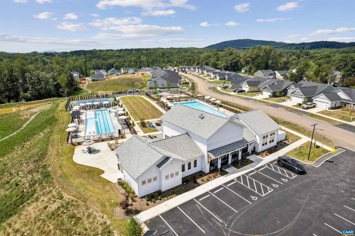 Townhouse for rent at 34 Grayson Village Dr, Barboursville, VA 22923