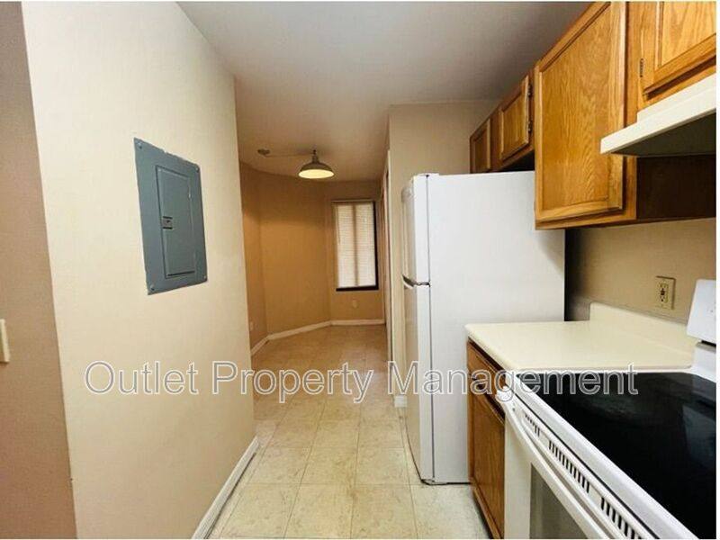 Condo for rent at 2282 Grenwich Ave, Orlando, FL 32817