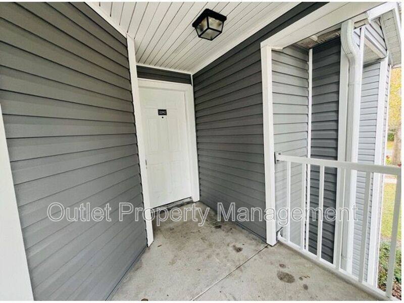 Condo for rent at 2282 Grenwich Ave, Orlando, FL 32817