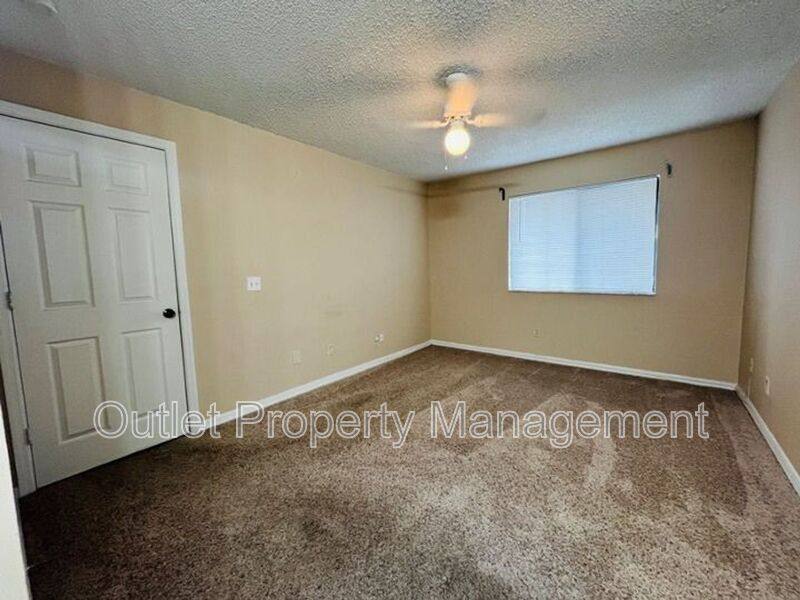 Condo for rent at 2282 Grenwich Ave, Orlando, FL 32817