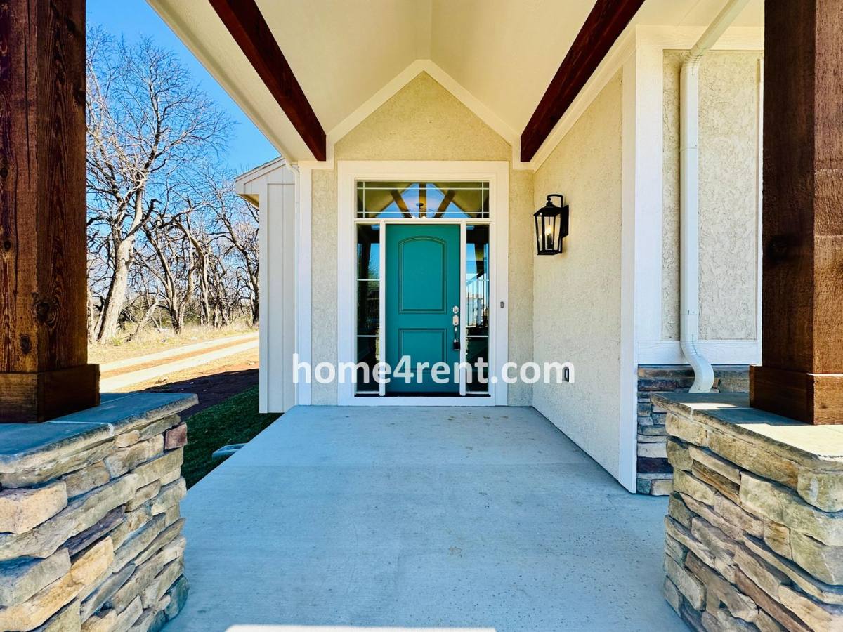House for rent at 18453 Pawnee Lane, Stilwell, KS 66085