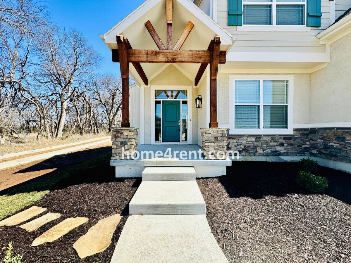 House for rent at 18453 Pawnee Lane, Stilwell, KS 66085