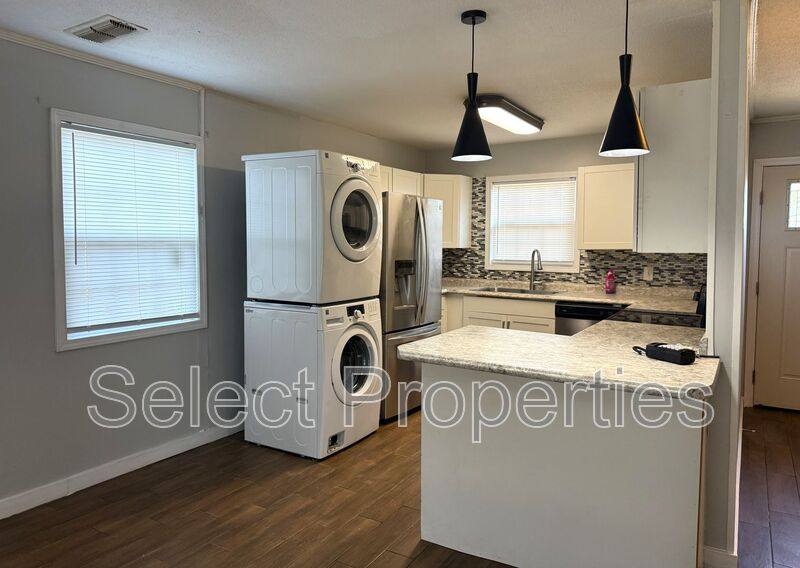 Apartment for rent at 2213 Spence Circle #2, Jonesboro, AR 72401