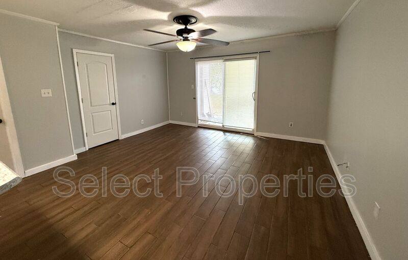 Apartment for rent at 2213 Spence Circle #2, Jonesboro, AR 72401