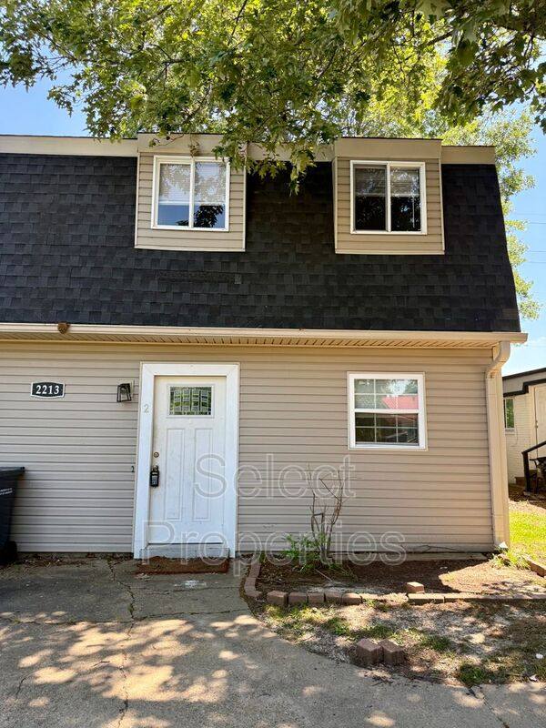 Apartment for rent at 2213 Spence Circle #2, Jonesboro, AR 72401