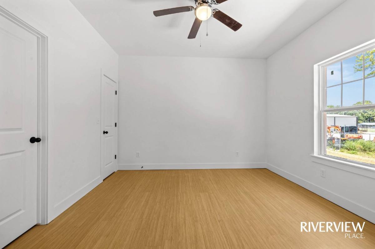 Apartment for rent at 1812 Riverview Dr, Elkins, AR 72727