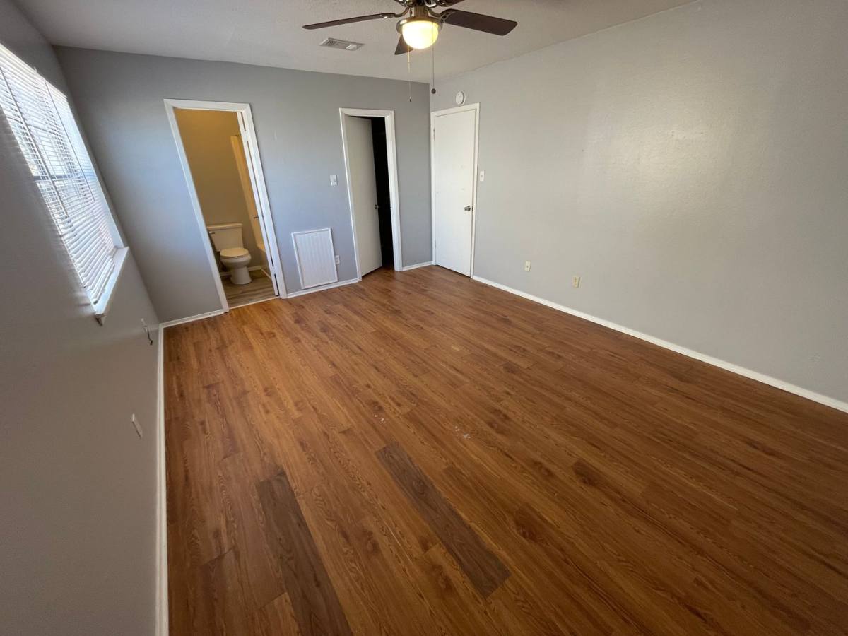 Apartment for rent at 1104 Autumn Circle, College Station, TX 77845