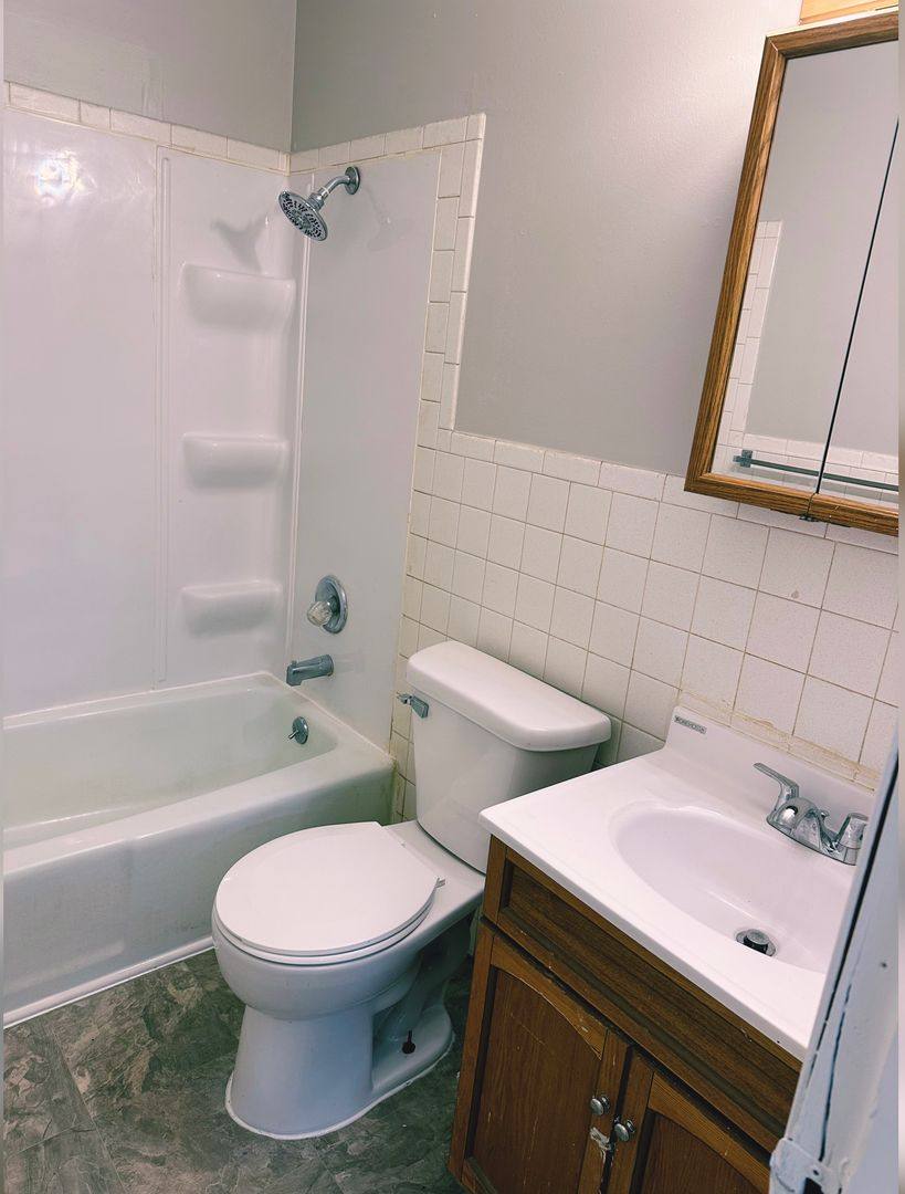 Apartment for rent at 1010 - 1033 Eisenhower Circle, Junction City, KS 66441