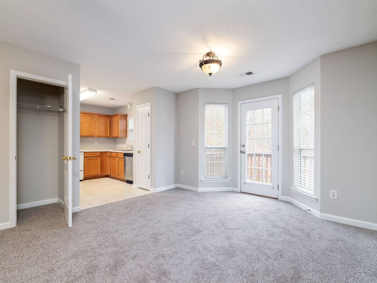 Townhouse for rent at 427 Red Coat Lane, Woodstock, GA 30188