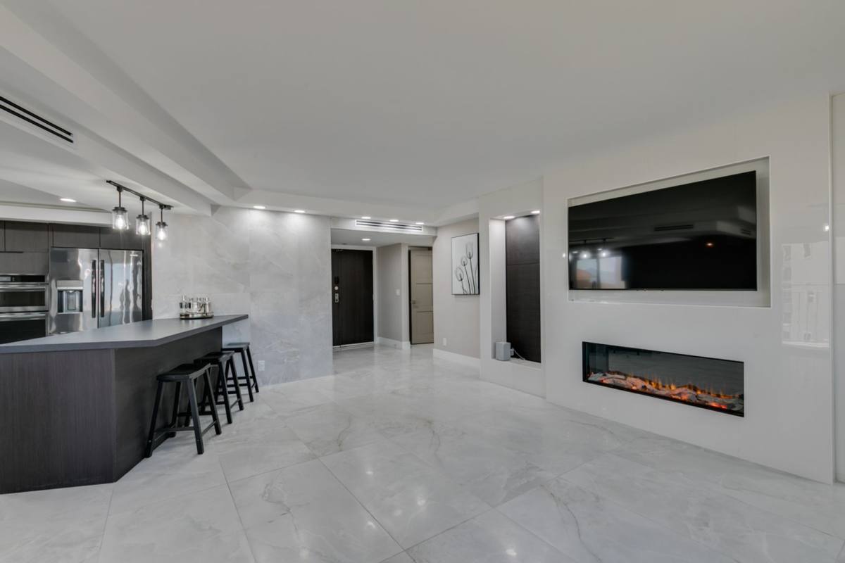 Condo for rent at 205 E Harmon Ave, Las Vegas, NV 89169