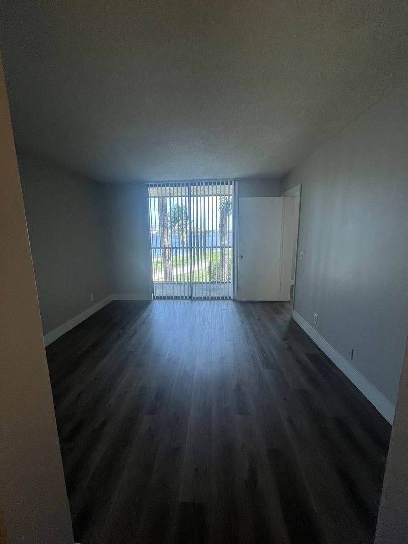 Apartment for rent at 728 Executive Center Dr, West Palm Beach, FL 33401