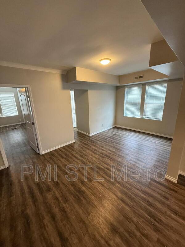 Apartment for rent at 5572 Clemens Ave #1W, Saint Louis, MO 63112