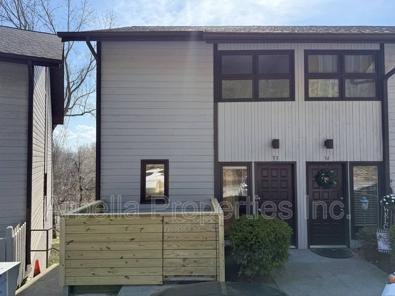 Townhouse for rent at 420 W Jackson Blvd #33, Jonesborough, TN 37659