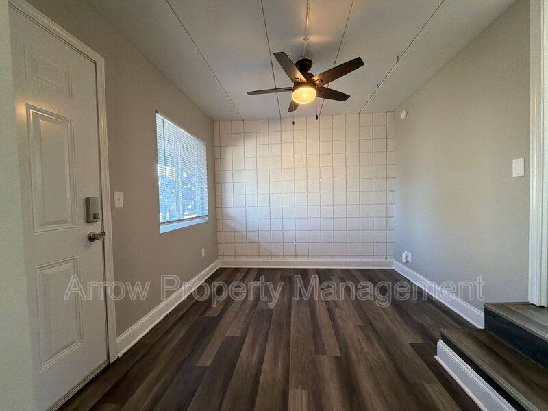 Apartment for rent at 877 N 26 #203, Lincoln, NE 68503