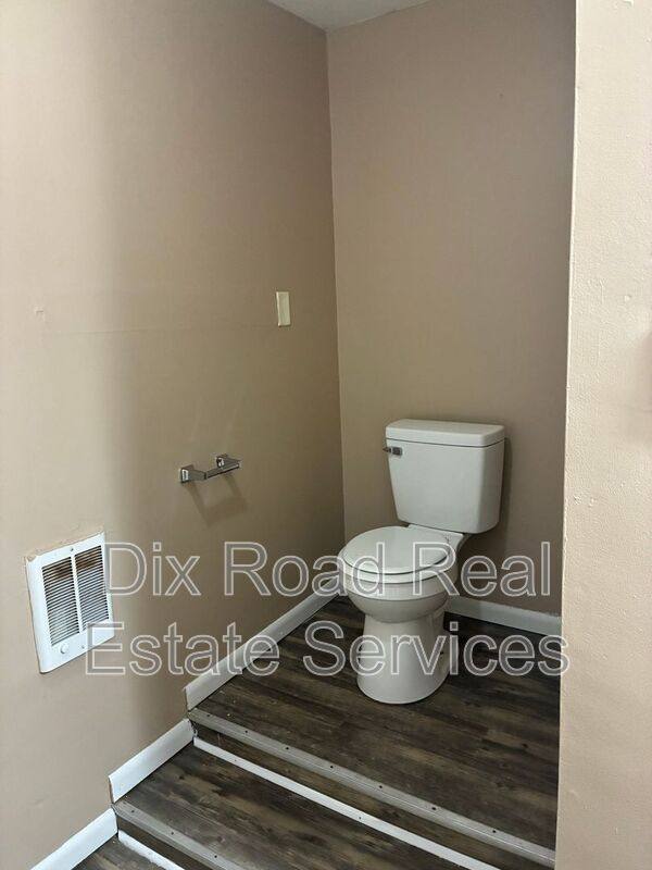 House for rent at 2609 Fairport Ave, Dayton, OH 45406