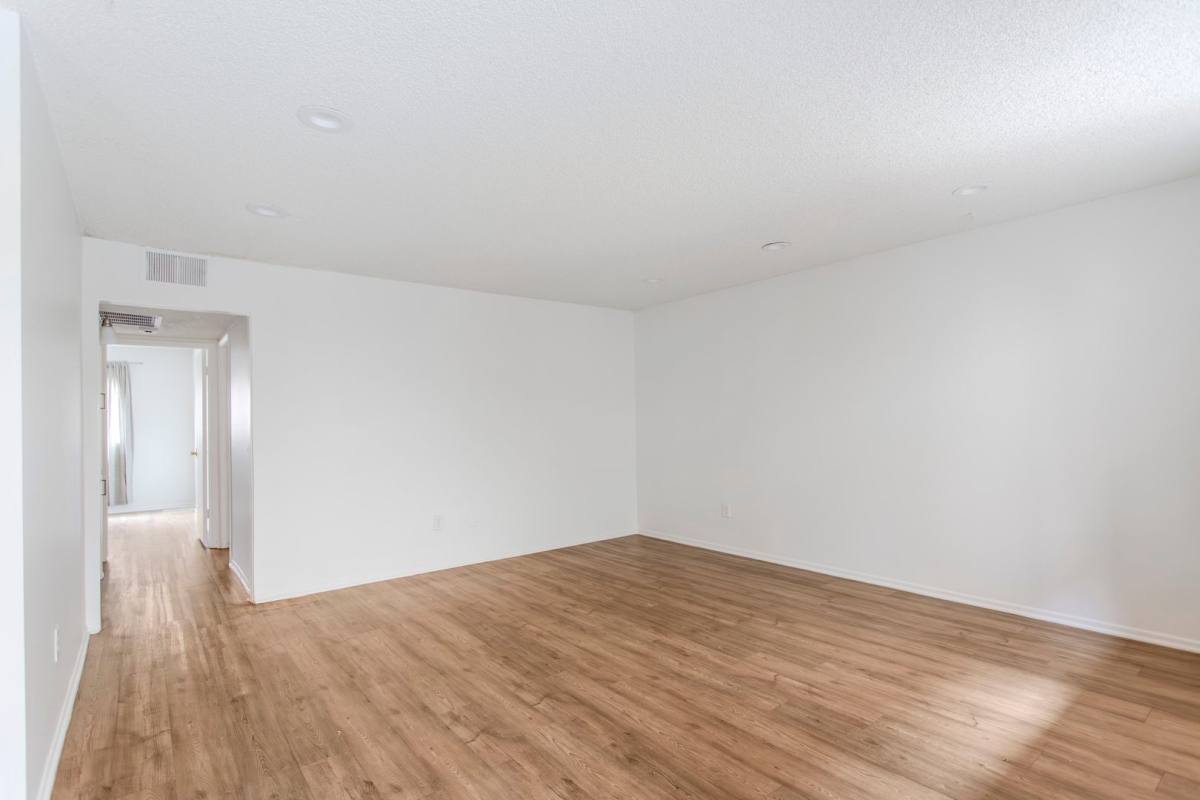 Apartment for rent at 17204 Chatsworth St, Granada Hills, CA 91344