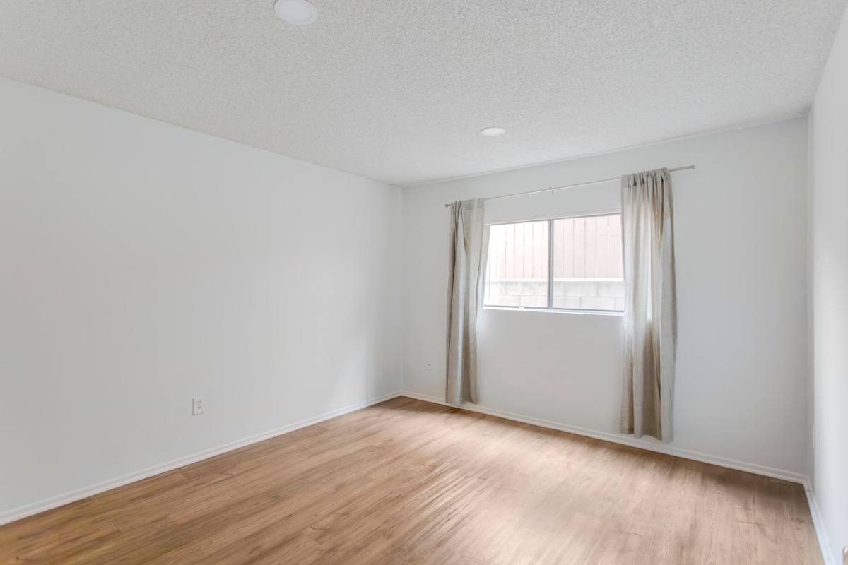 Apartment for rent at 17204 Chatsworth St, Granada Hills, CA 91344