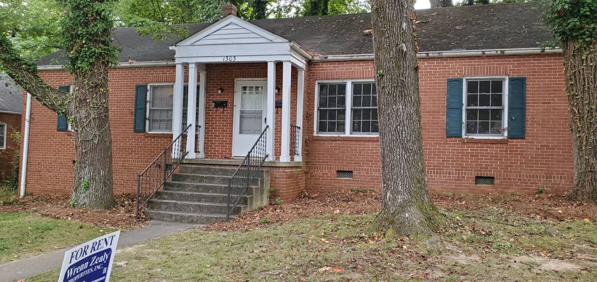 Apartment for rent at 1303 Whilden Place, Greensboro, NC 27408