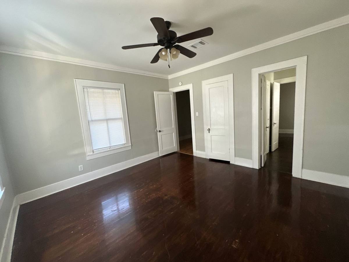 House for rent at 2216 Ave O 1 #2, Galveston, TX 77550