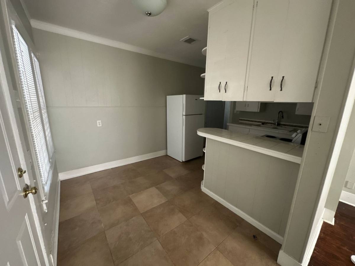 House for rent at 2216 Ave O 1 #2, Galveston, TX 77550