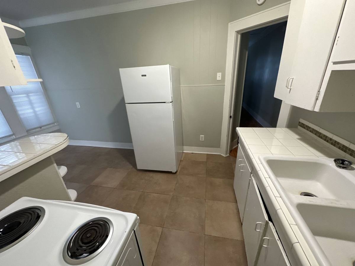 House for rent at 2216 Ave O 1 #2, Galveston, TX 77550