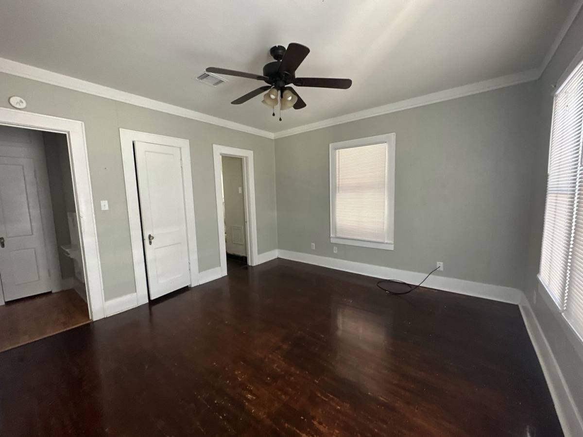 House for rent at 2216 Ave O 1 #2, Galveston, TX 77550