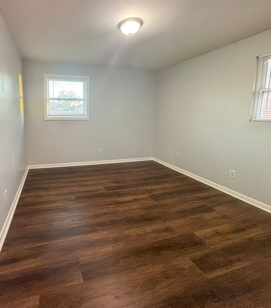 Apartment for rent at 1704 Valley Forge Way, Louisville, KY 40215